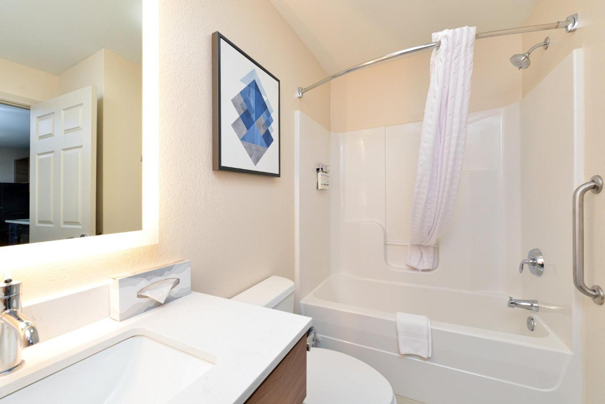 Candlewood Suites Kansas City Northeast By Ihg Εξωτερικό φωτογραφία