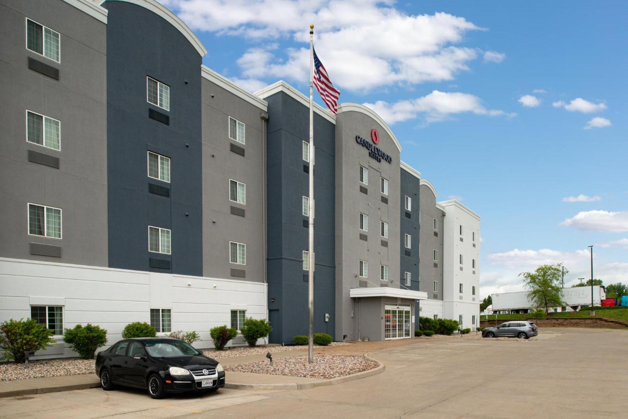 Candlewood Suites Kansas City Northeast By Ihg Εξωτερικό φωτογραφία