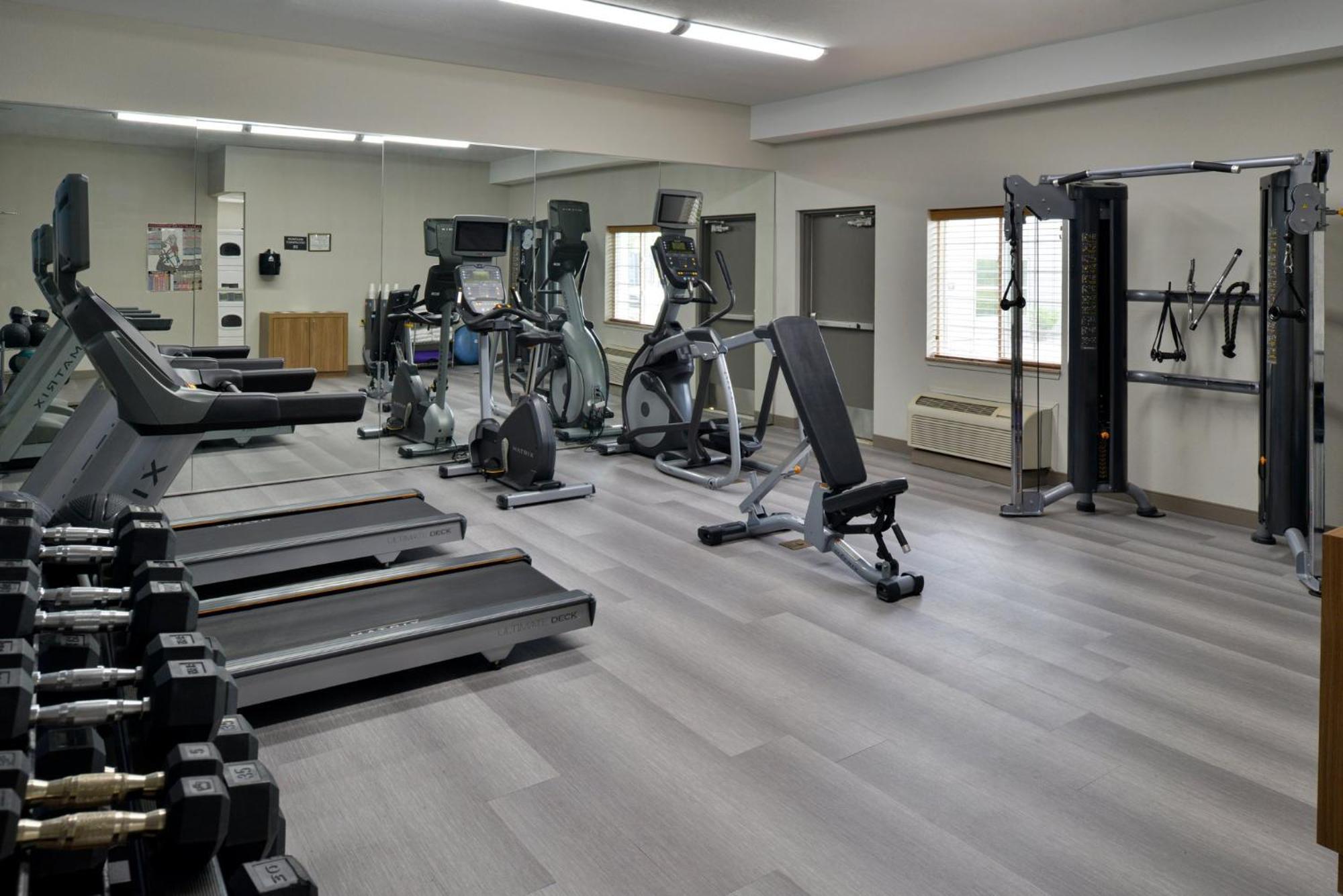 Candlewood Suites Kansas City Northeast By Ihg Εξωτερικό φωτογραφία