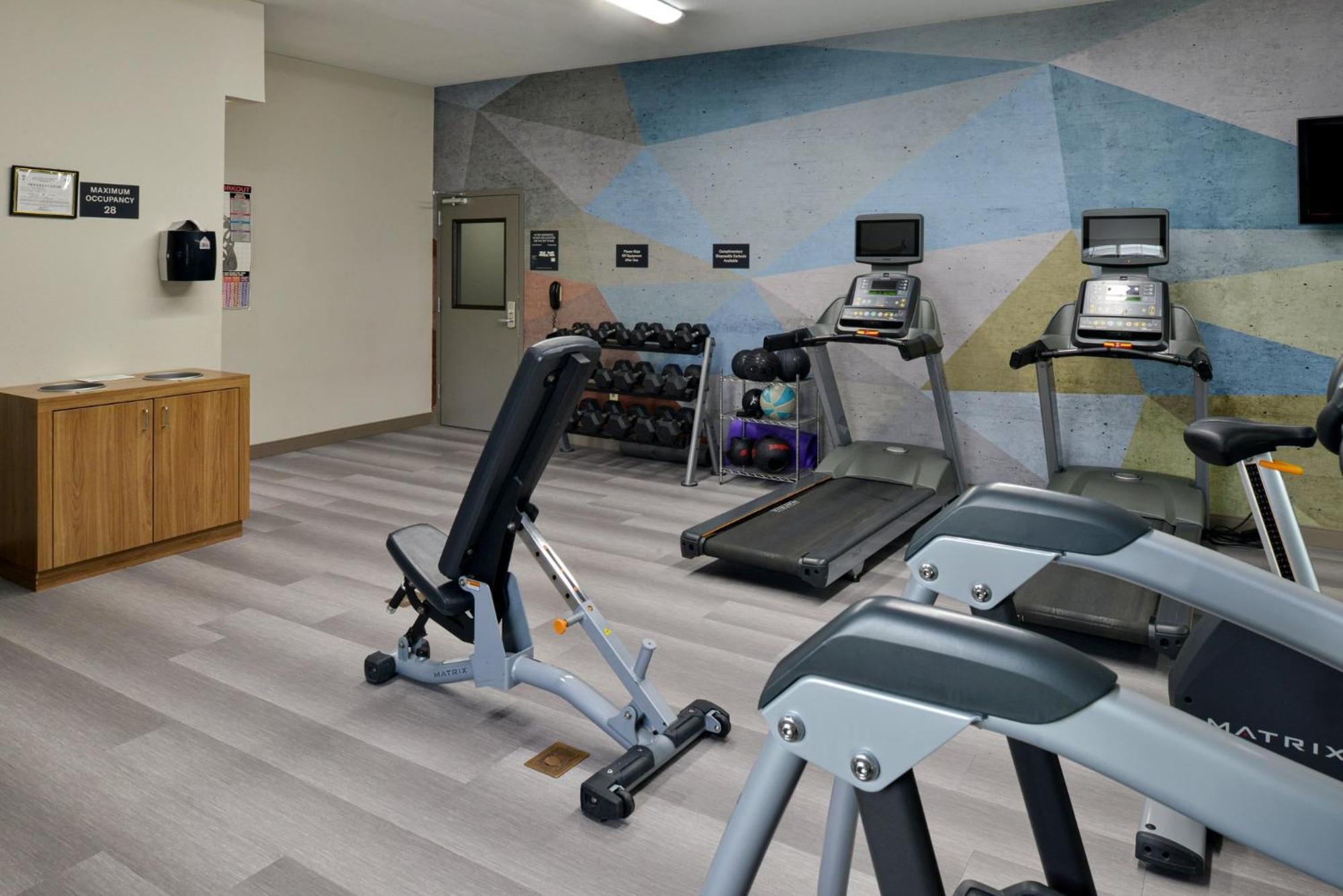 Candlewood Suites Kansas City Northeast By Ihg Εξωτερικό φωτογραφία
